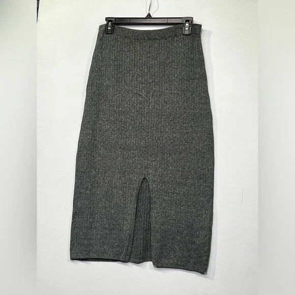 FREE PEOPLE Gray ribbed midi knit skirt size L. - Picture 2 of 10